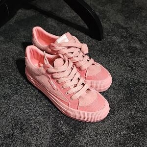 Women's Pink Sneakers